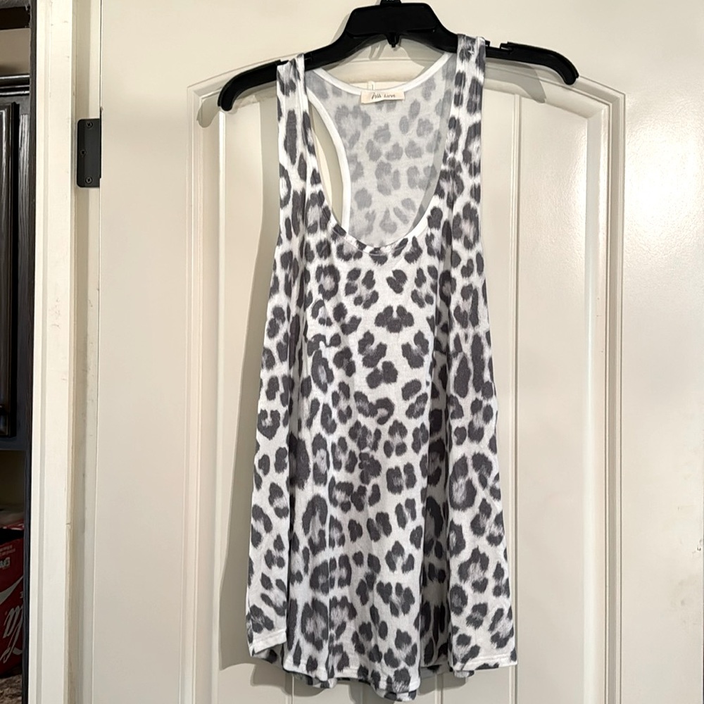 NWOT Phil Love Razorback Top